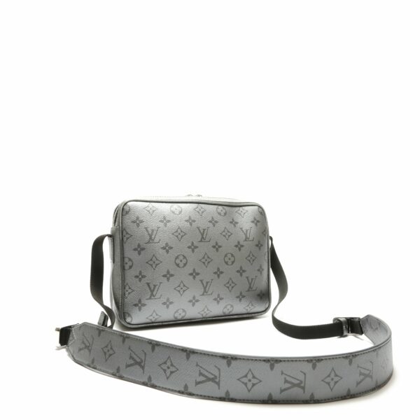 LV Outdoor Messenger Silver Taiga-OUTLET FINAL SALE - Image 3