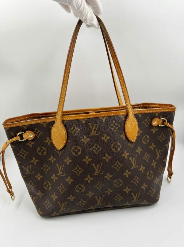 LV Neverfull PM Tote Bag in Classic LV Monogram Canvas - Image 12