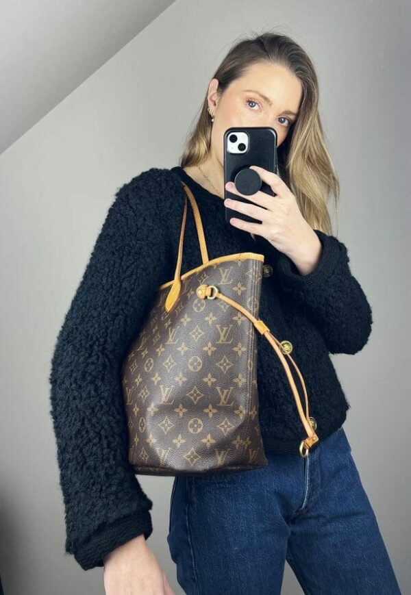 LV Neverfull MM Tote Bag in Brown Monogram Canvas