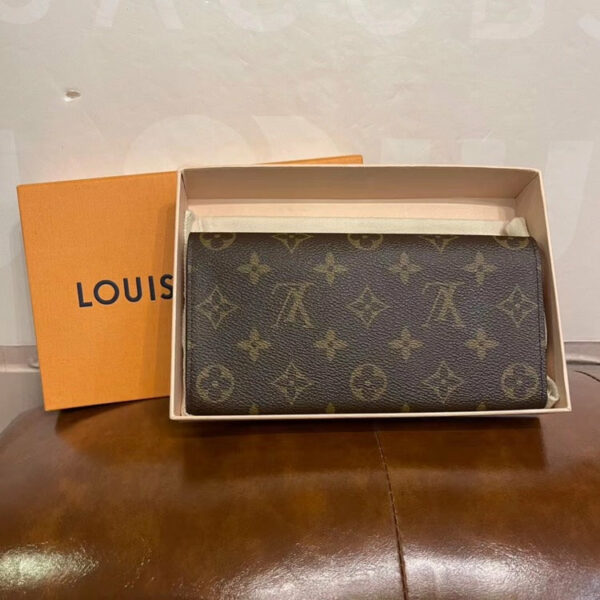 LV Wallet With Box - Image 2