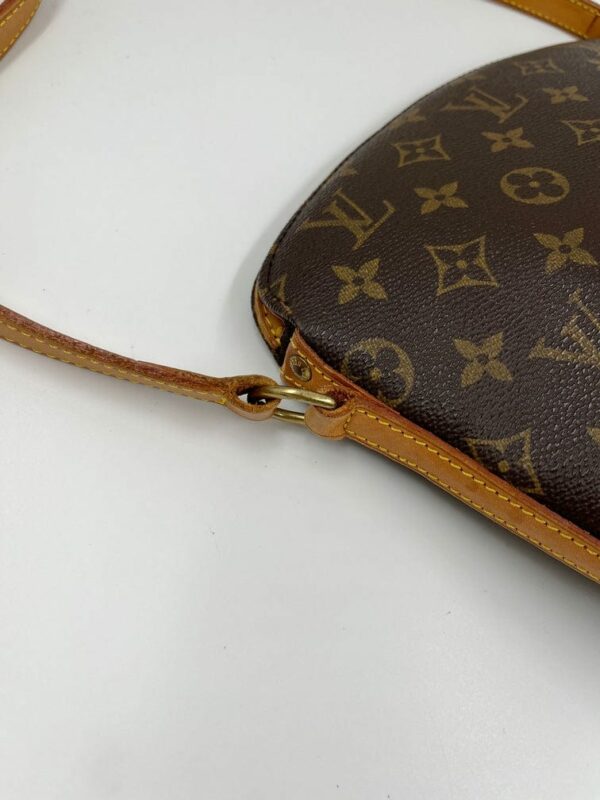 LV Drouot Shoulder Bag - Image 8