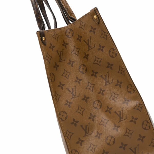 LV Onthego GM Giant Monogram Canvas - Image 10