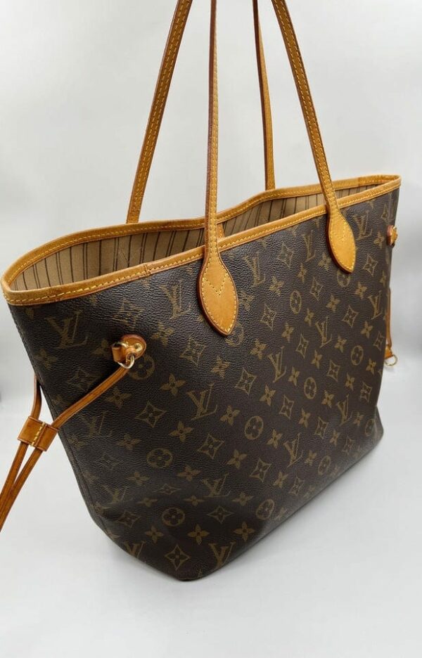 LV Neverfull MM Tote Bag in Brown Monogram Canvas - Image 4