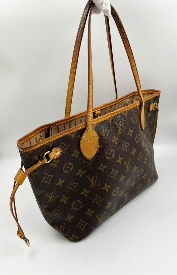 LV Neverfull PM Tote Bag in Classic LV Monogram Canvas - Image 4