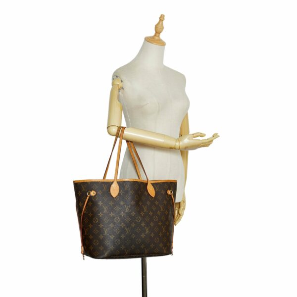 LV Neverfull MM Monogram Canvas - Image 4