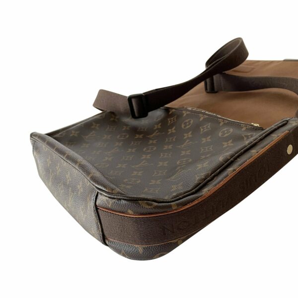 LV Monogram Messenger Beaubourg MM - Image 6