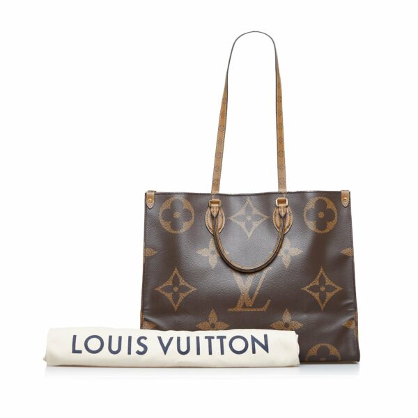 LV Onthego GM Giant Monogram Canvas - Image 10