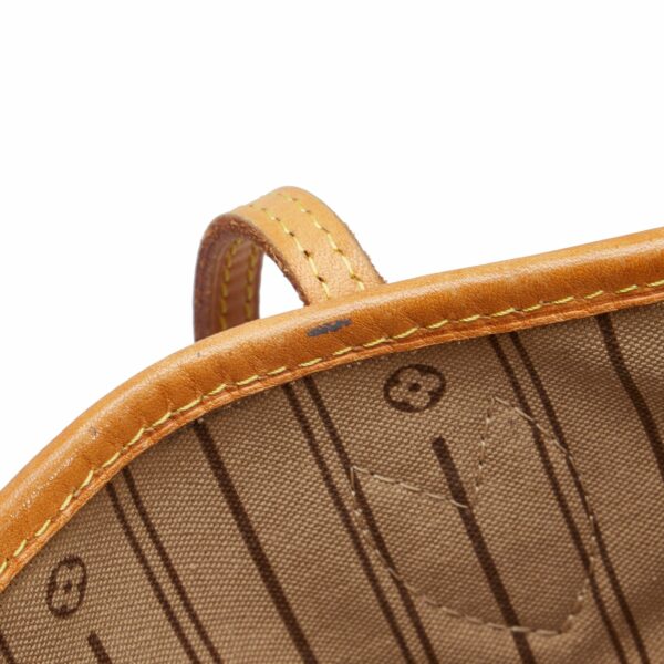 LV Neverfull MM Monogram Canvas - Image 9