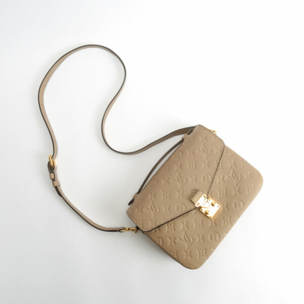 LV Pochette Metis MM -Empreinte Turtledove - Image 12