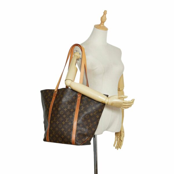 LV Sac Shopping Monogram Canvas - Image 4