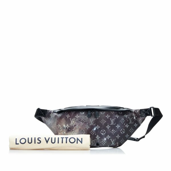 LV Discovery Bumbag Grey Galaxy Monogram Canvas - Image 10