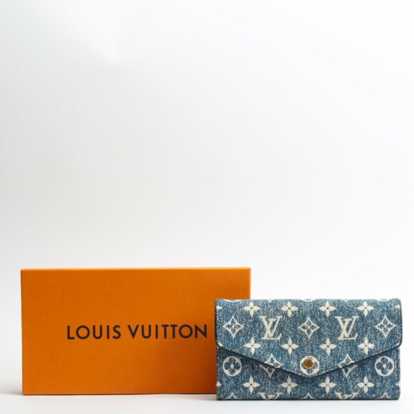 LV Jacquard Denim Sarah Wallet - Image 2