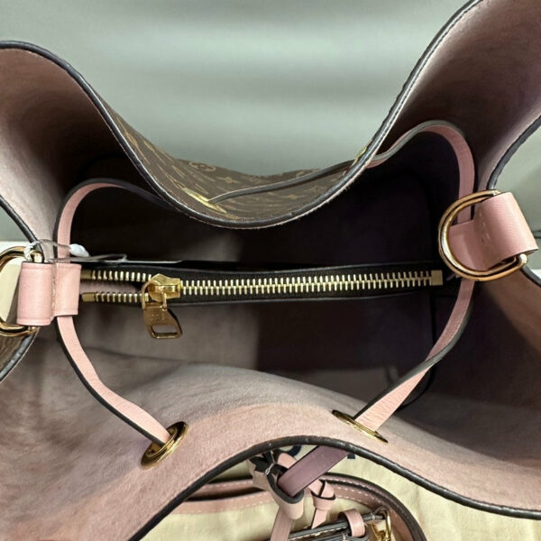 LV Monogram Canvas NeoNoe Bucket Bag,Brown - Image 2