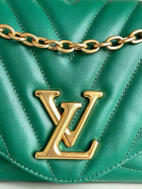 LV New Wave Chain bag - Image 3