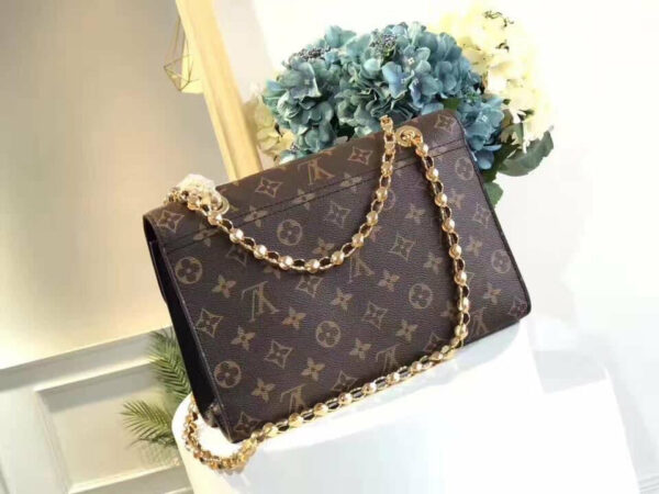 LV victorie handbag - Image 6