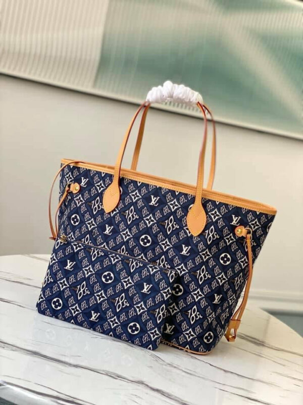 LV Neverfull MM Bag - Image 9