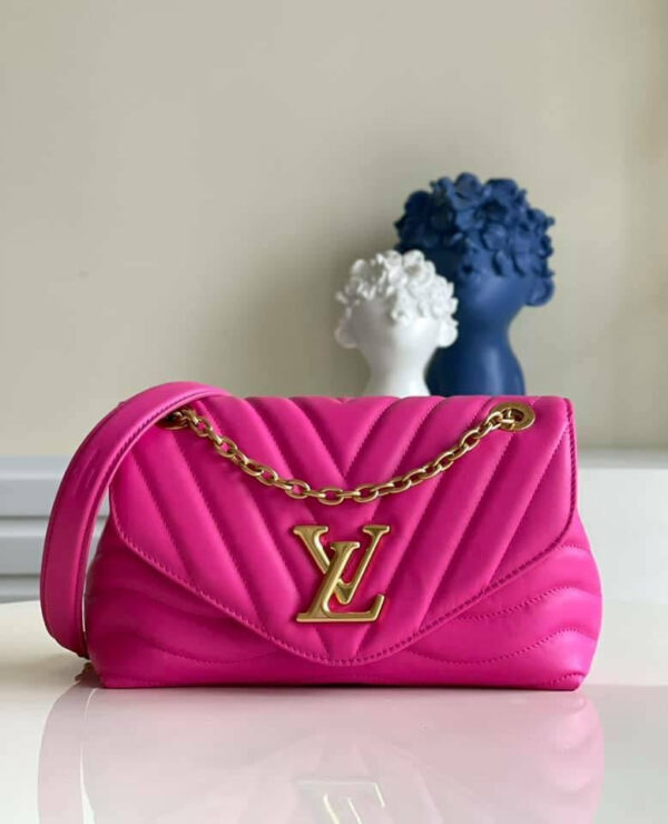 LV New Wave Chain Bag - Image 3