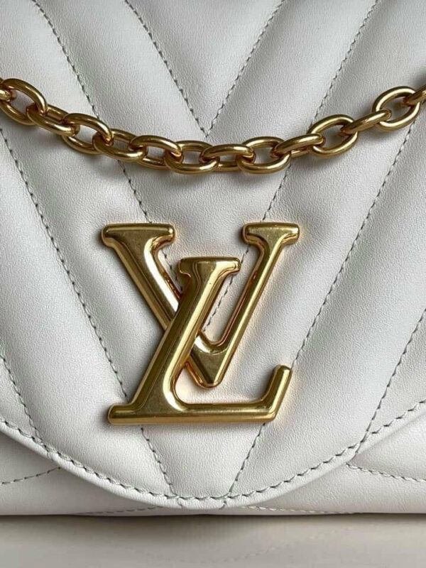 LV New Wave Chain Bag - Image 4