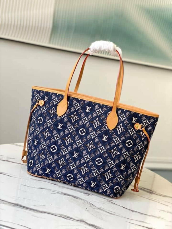 LV Neverfull MM Bag - Image 2