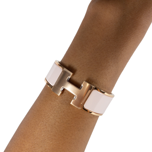 HM Rose Candeur Wide Clic H Bracelet Rose Gold - Image 4