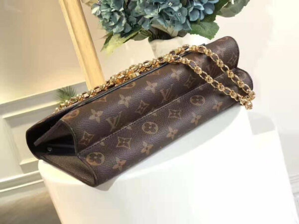 LV victorie handbag