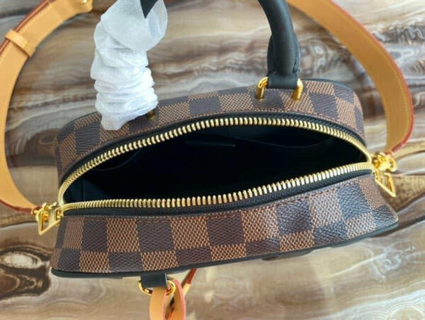 LV Valisette soupe BB Bag