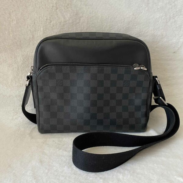 LV Damier Graphite Dayton Reporter