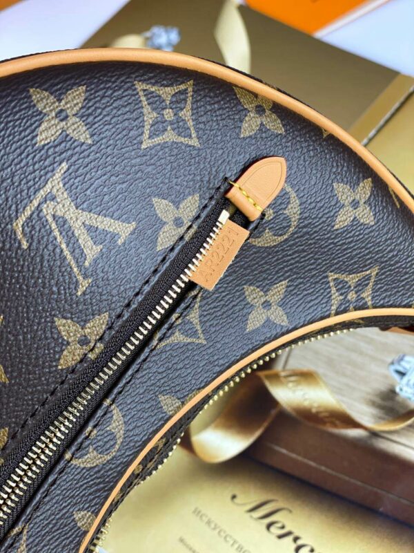 LV LOOP BAG - Image 9