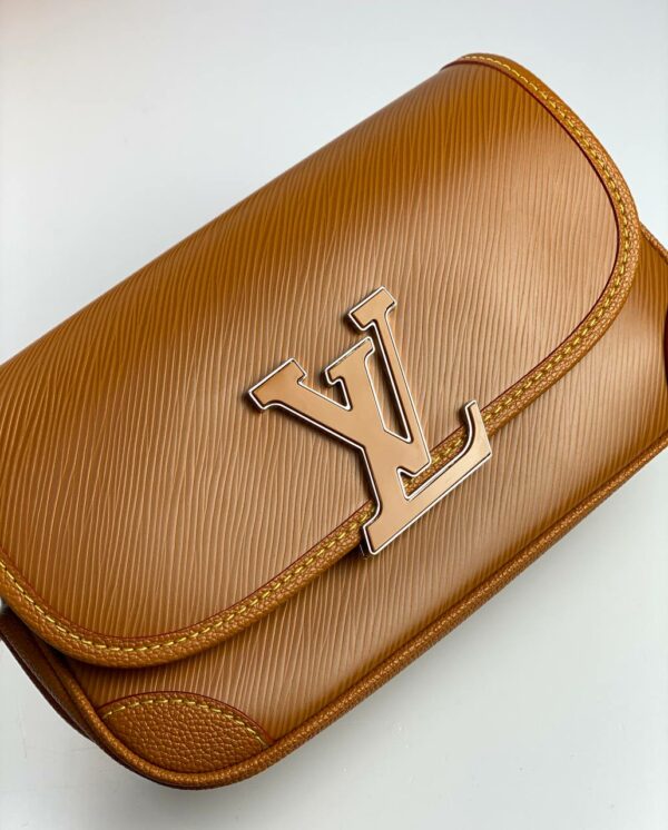 LV BUCI crossbody Bag - Image 11