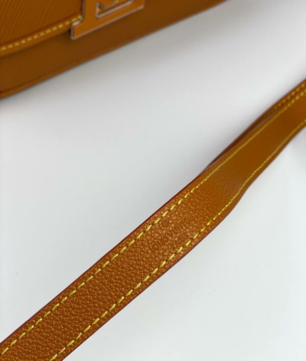 LV BUCI crossbody Bag - Image 10