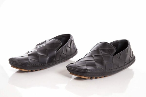 Bottega Veneta Black Square Toe Intrecciato Flats SZ 37 - Image 4