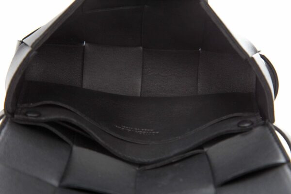 Bottega Veneta Black Cassette Leather Belt Bag - Image 5