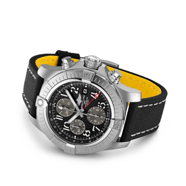 Avenger Chronograph GMT 45 - Image 3