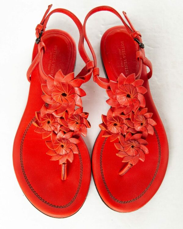 Bottega Veneta Red Leather Floral Sandals 35.5 Sale - Image 4