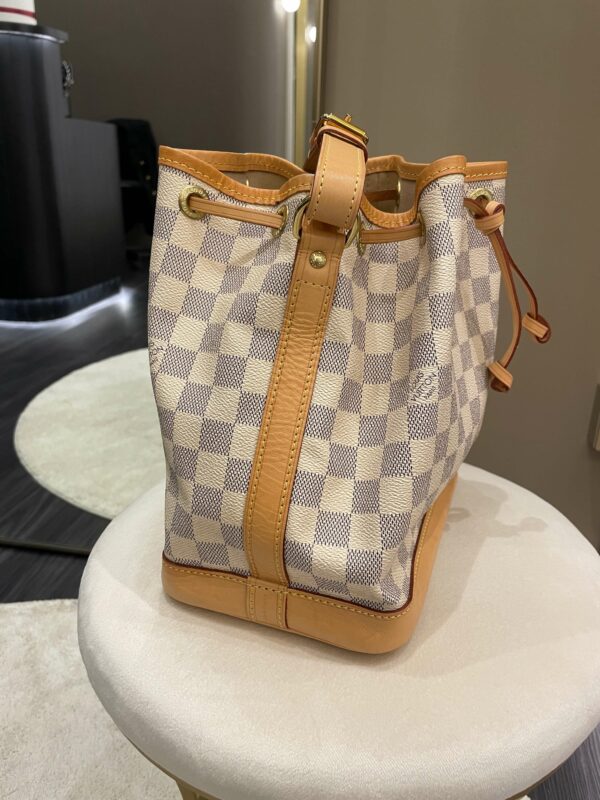 LV Noe BB Damier Azure - Image 3