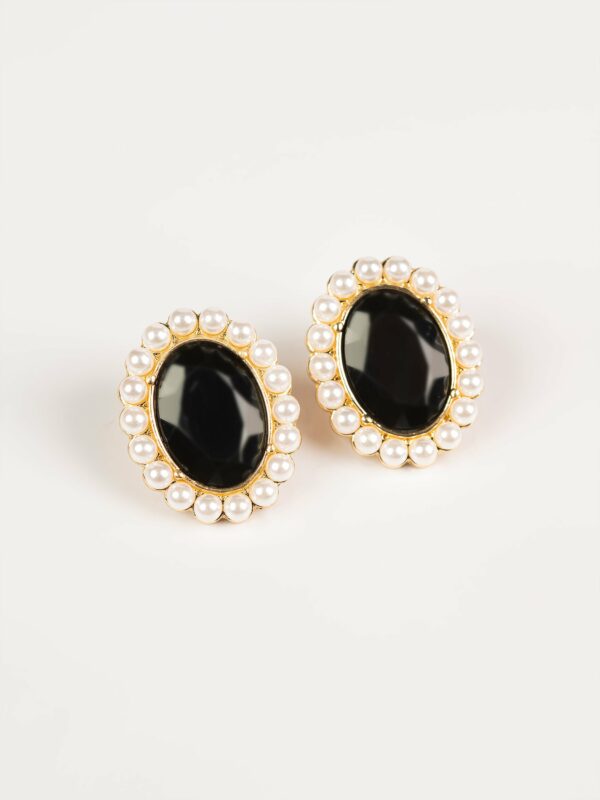 Pearl Studs