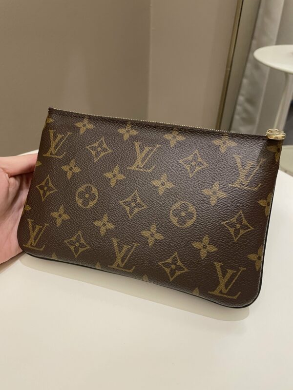 LV Double Zip Pochette Monogram Giant Reverse - Image 3