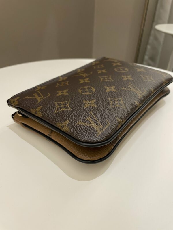 LV Double Zip Pochette Monogram Giant Reverse - Image 9