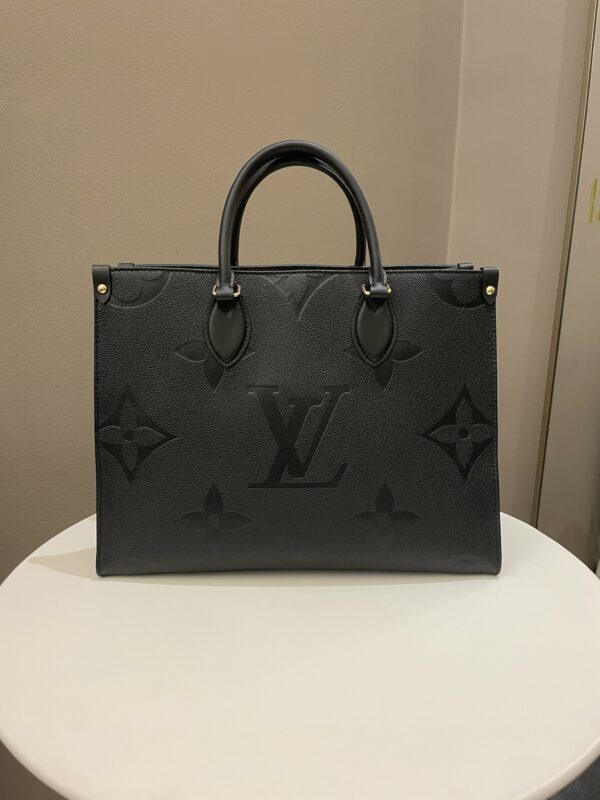 LV OnTheGo MM Black Empreinte - Image 16