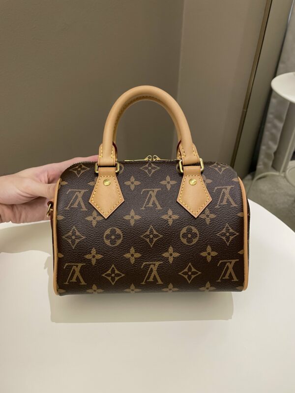 LV Speedy 20 Classic Monogram - Image 5