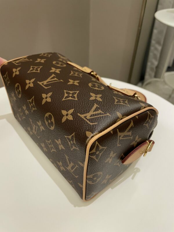 LV Speedy 20 Classic Monogram - Image 11