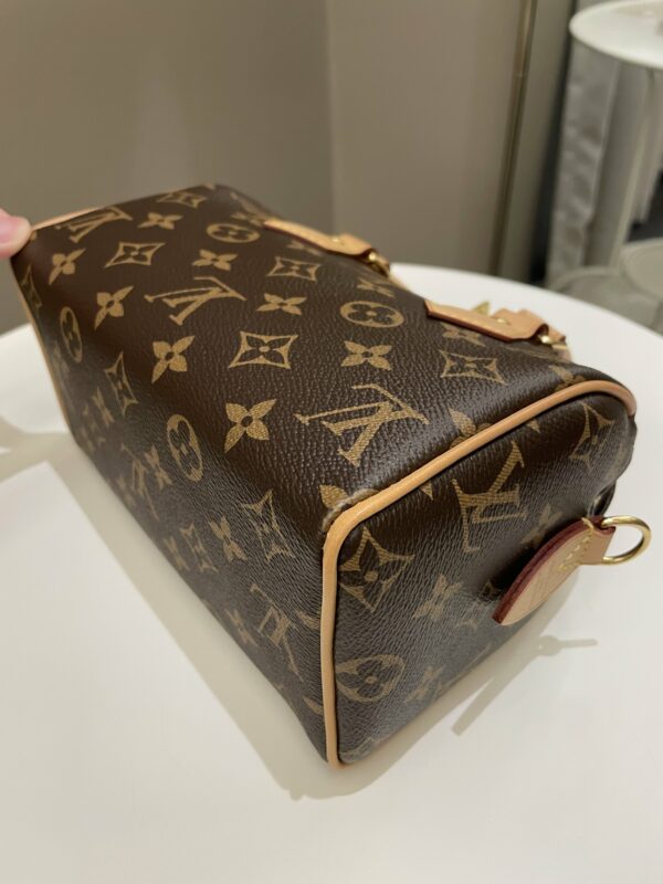 LV Speedy 20 Classic Monogram - Image 13