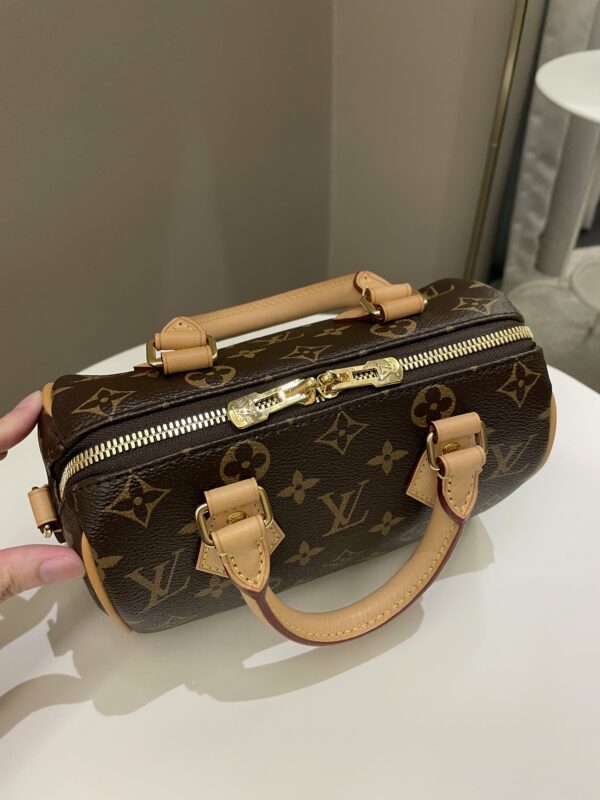 LV Speedy 20 Classic Monogram - Image 6