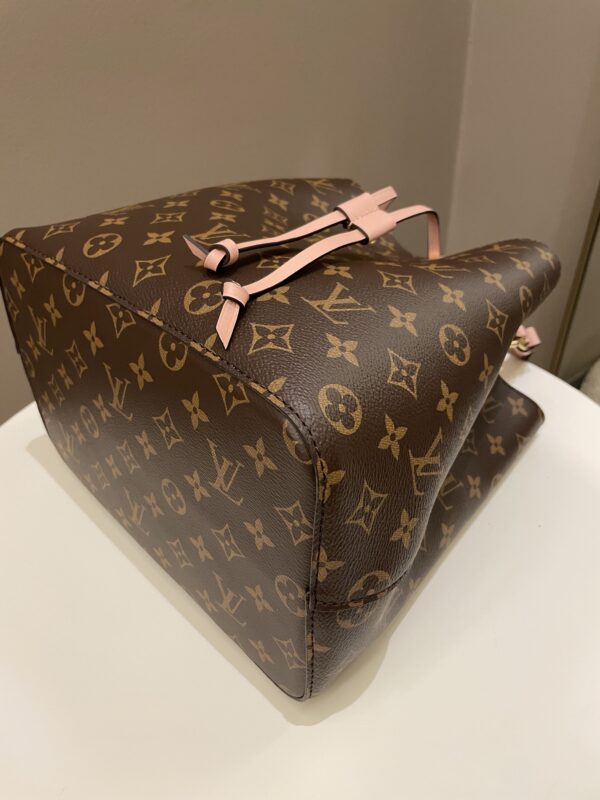 LV Neonoe MM Monogram Rose Poudre - Image 8