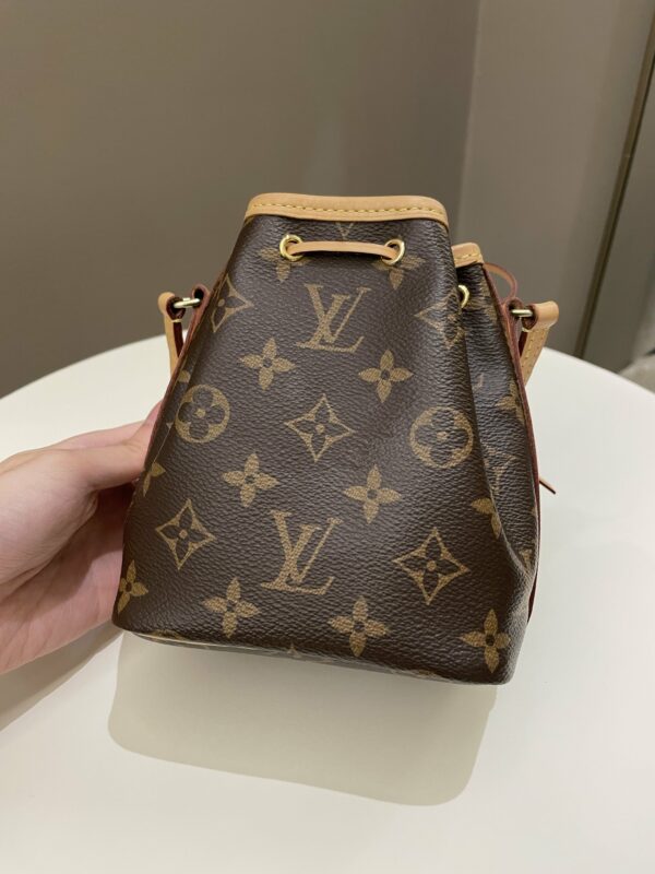 LV Nano Noe Monogram - Image 3