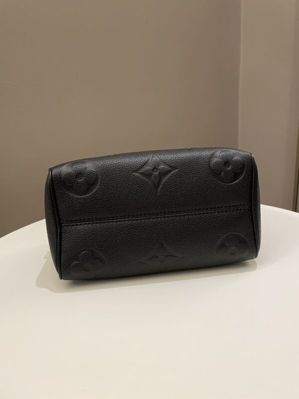 LV Speedy Bandoulière 20 Black Monogram Empreinte Leather - Image 6