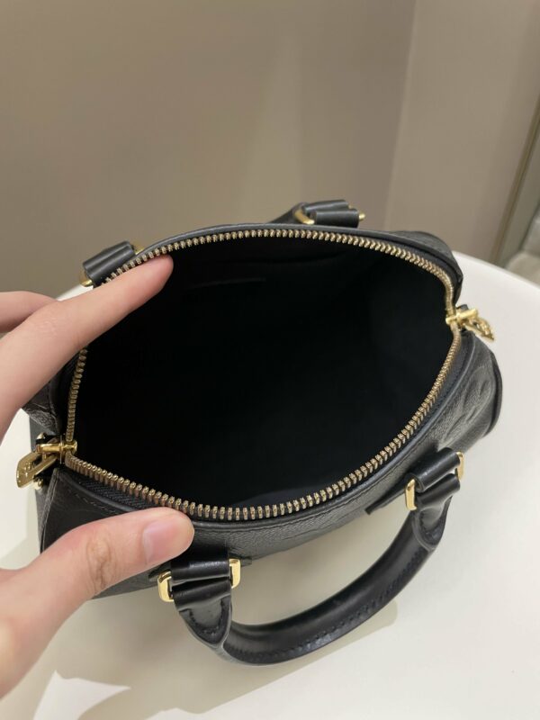 LV Speedy Bandoulière 20 Black Monogram Empreinte Leather - Image 12