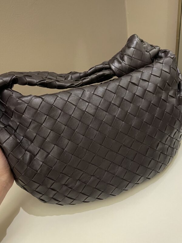 Bottega Veneta Jodie Shoulder Bag Potion Dark Ebene Leather - Image 11