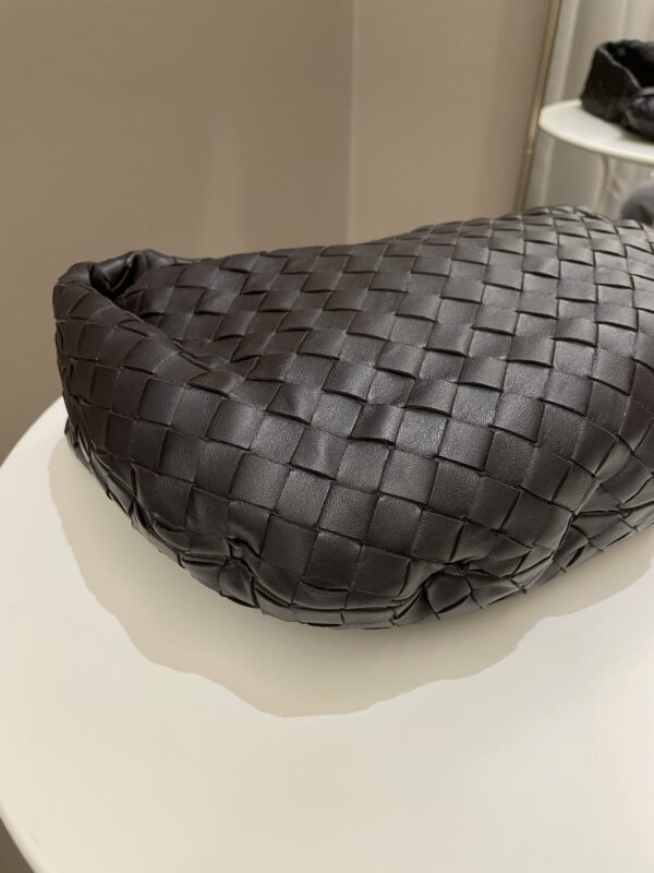 Bottega Veneta Jodie Shoulder Bag Potion Dark Ebene Leather - Image 4