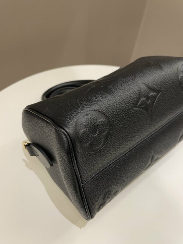 LV Speedy Bandoulière 20 Black Monogram Empreinte - Image 6